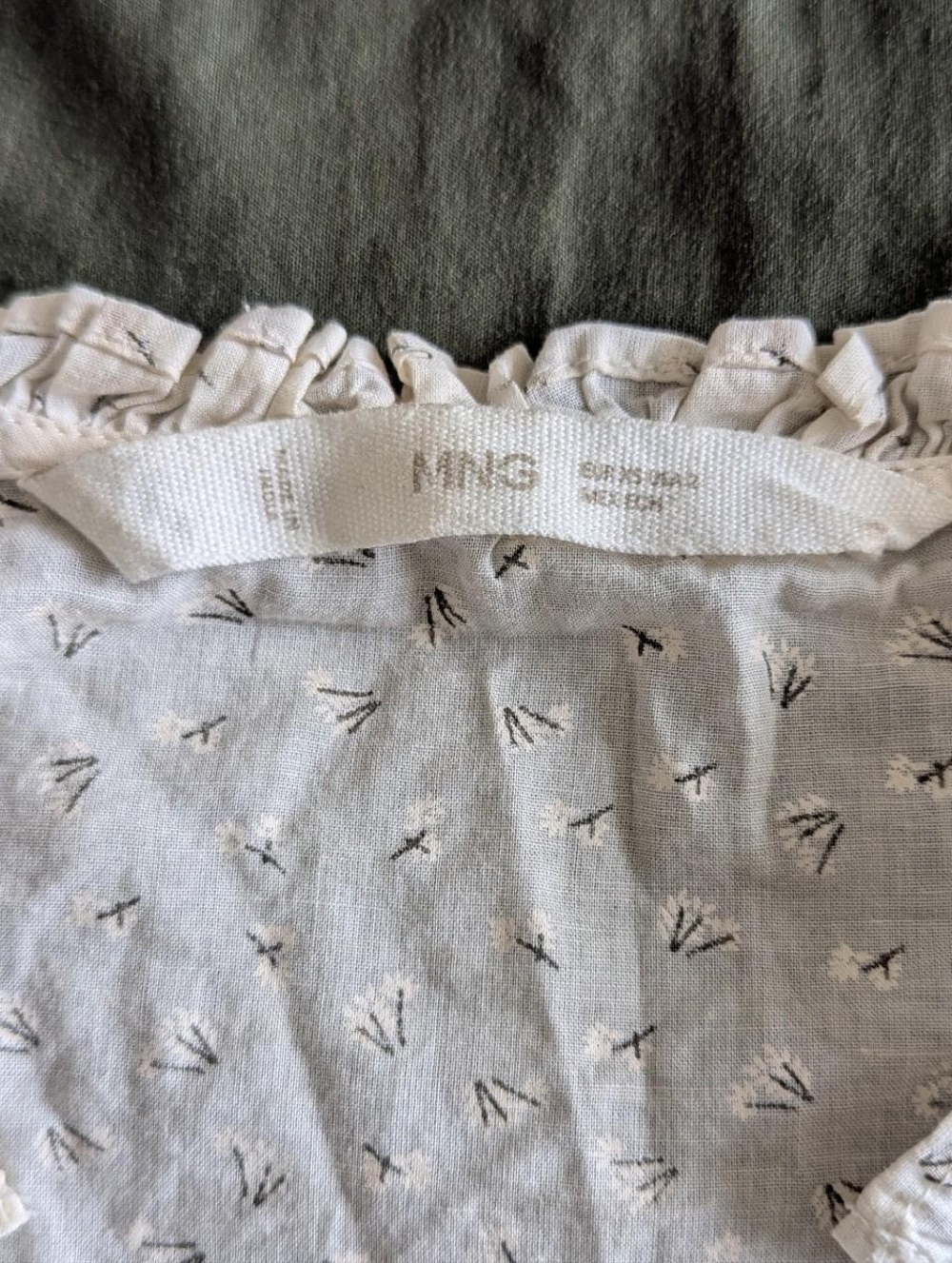 Mango Blouse - Picture 3 of 4